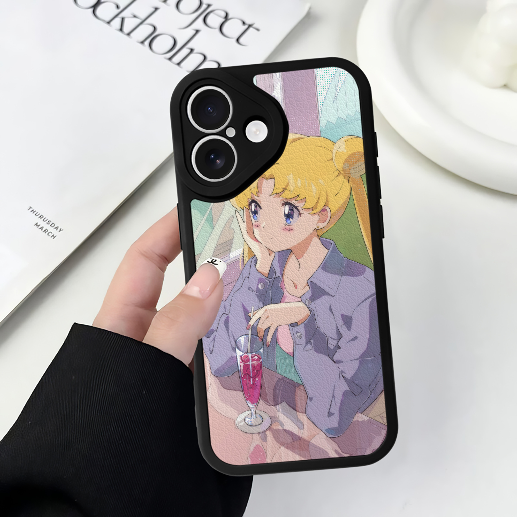 （画像用） 美少女戦士セーラームーン Sailor Moon 【iPhone 16シリーズ対応】シリコンスマホケース（レザー調） 材質：シリコン